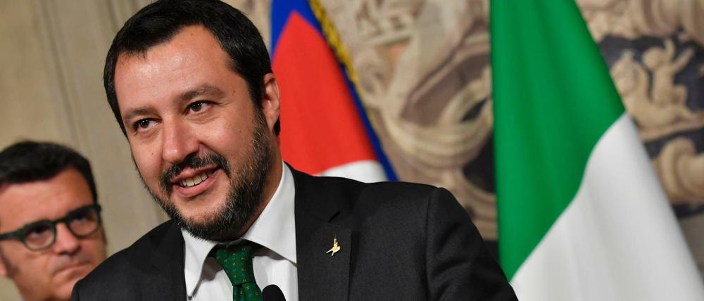 Lega-Chef Matteo Salvini bei einer Pressekonferenz am Montag nach einem Treffen mit Staatspräsident Sergio Mattarella.