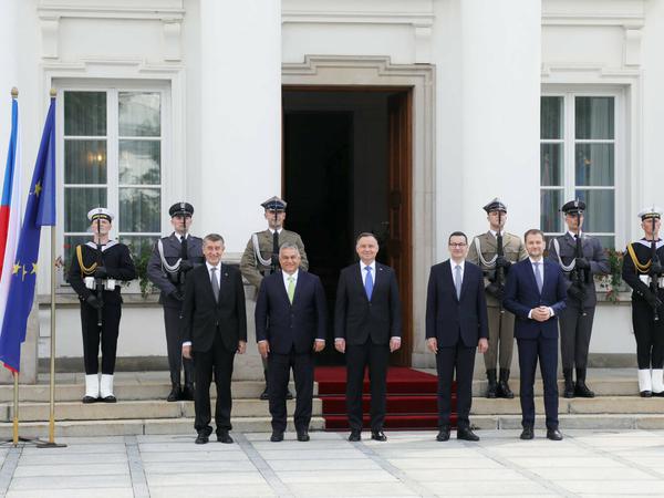 Treffen der Visegrad-Ministerpräsidenten. Orban und Co spielt in die Karten, dass Haushalt und Wiederaufbauplan einstimmig entschieden werden müssen.  