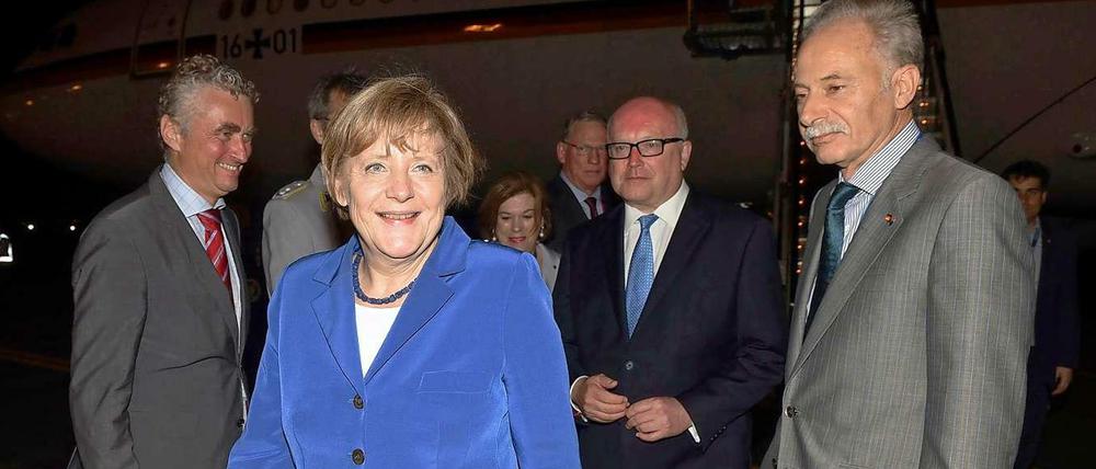 Angela Merkel landet in Australien. Hier findet der G20-Gipfel statt.