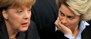 Bundeskanzlerin Angela Merkel und Arbeitsministerin Ursula von der Leyen.