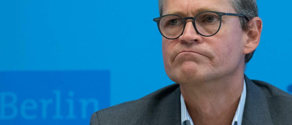 Berlins SPD-Chef Michael Müller legt sich in Sachen Flüchtlingspolitik mit der Parteiführung an. 