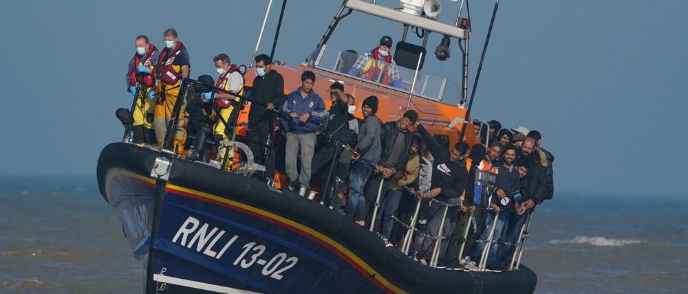 Bereits am Dienstag hatte eine Gruppe Migranten versucht, den Ärmelkanal zu überqueren.