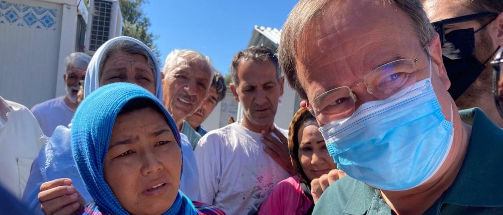 Armin Laschet, Ministerpräsident von Nordrhein-Westfalen, besucht das Flüchtlingslager Kara Tepe auf der griechischen Insel Lesbos.