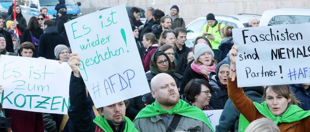 Protest in Thüringen gegen die Wahl von Thomas Kemmerich (FDP).