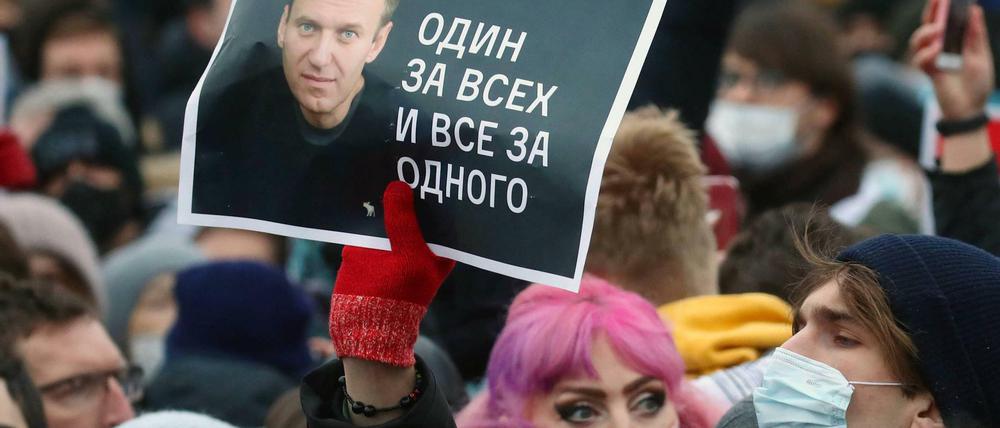 Im Januar gingen Zehntausende in ganz Russland auf die Straße, demonstrierten für Nawalny und gegen Putin.