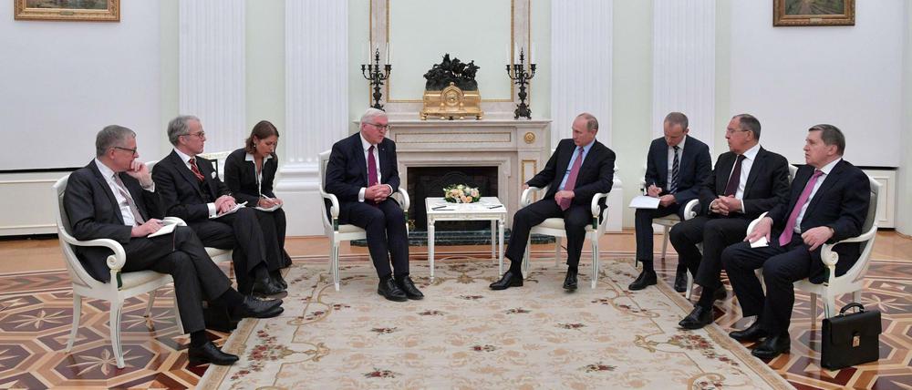Bundespräsident Frank-Walter Steinmeier mit dem russischen Staatschef Wladimir Putin im Kreml. 