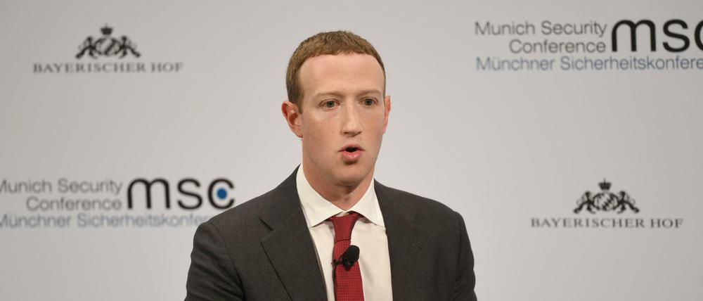 Mark Zuckerberg, Vorstandsvorsitzender von Facebook, spricht auf der Münchner Sicherheitskonferenz.