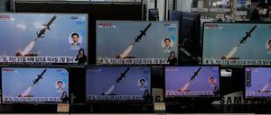 Ein Nachrichtensender in Südkorea berichtet über den Raketentest im Norden.