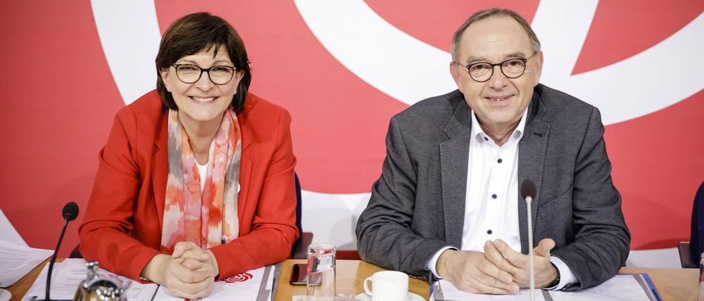 Wer kann es besser? SPD-Chefin Saskia Esken will in die Regierung, ihr Kollege Norbert Walter-Borjans hört freiwillig auf.