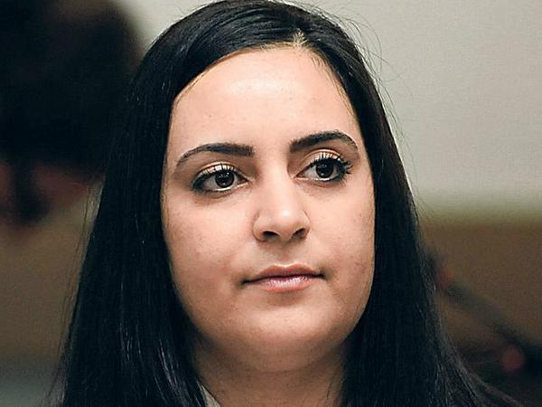Gamze Kubasik, Tochter des am 4. April 2006 in Dortmund vom NSU erschossenen Mehmet Kubasik, tritt im NSU-Prozess am Oberlandesgericht München als Nebenklägerin auf. 