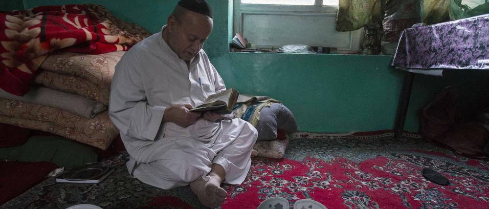 Ein Bild von Zablon Simantov aus 2014. Heute ist er der letzte Jude in Afghanistan.
