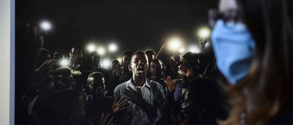Sind Sie die Zukunft des Sudan? Diese Aufnahme von den Protesten 2019 gewann den Wettbewerbe World Press Photo.