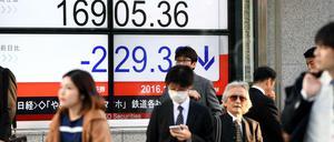 Die Unsicherheit über den Ausgang der US-Wahl lässt die Börsen von Wall Street bis Tokio zittern. 