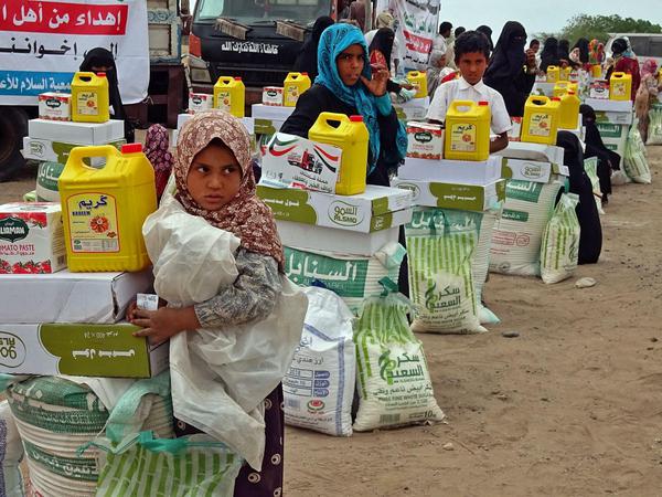 Die meisten Jemeniten:innen sind tagtäglich auf Hilfe angewiesen.