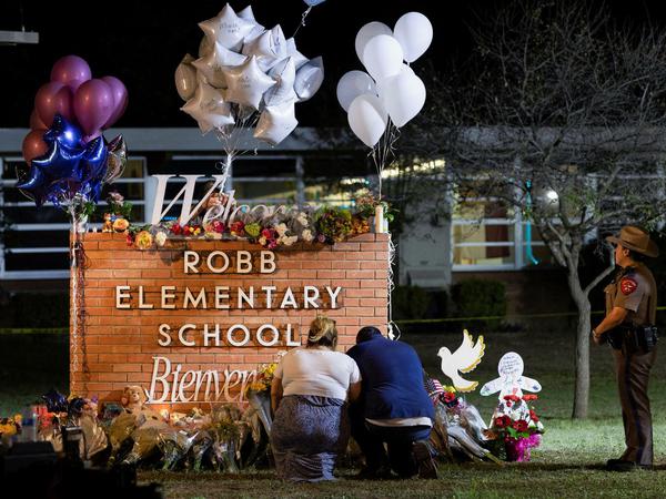 Gedenken an die Opfer des Massakers an der Grundschule im texanischen Uvalde
