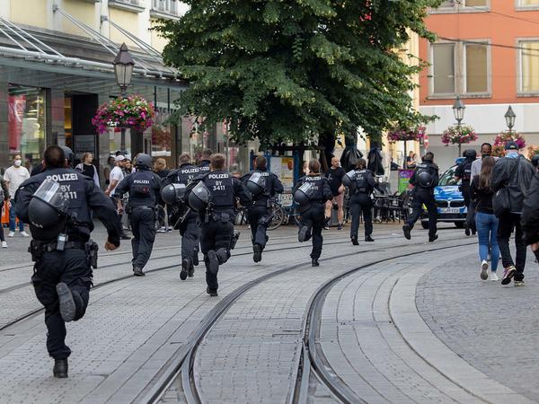 Freitagnachmittag kam es in Würzburg zu einem Großeinsatz der Polizei.