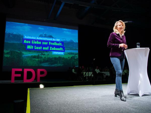 Linda Teuteberg, Generalsekretärin der FDP, beim politischen Aschermittwoch der FDP in Bayern.