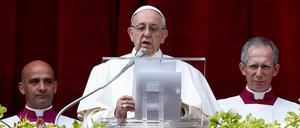 Papst Franziskus am Sonntagmittag bei seiner Osteransprache.