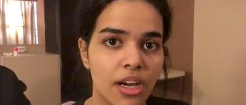 Rahaf Mohammed al-Kunun in Bangkog. Trotz Protesten von Menschenrechtlern und internationaler Sorgen will Thailand eine 18-jährige Frau aus Saudi-Arabien zu ihrer Familie zurückschicken.