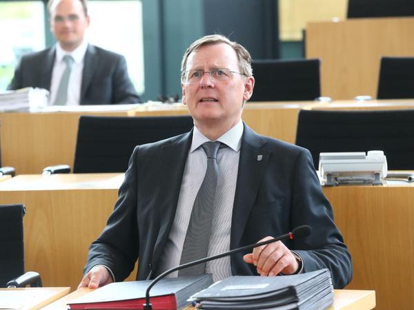 Thüringens Ministerpräsident Bodo Ramelow (Linke) auf der Regierungsbank im Landtag.