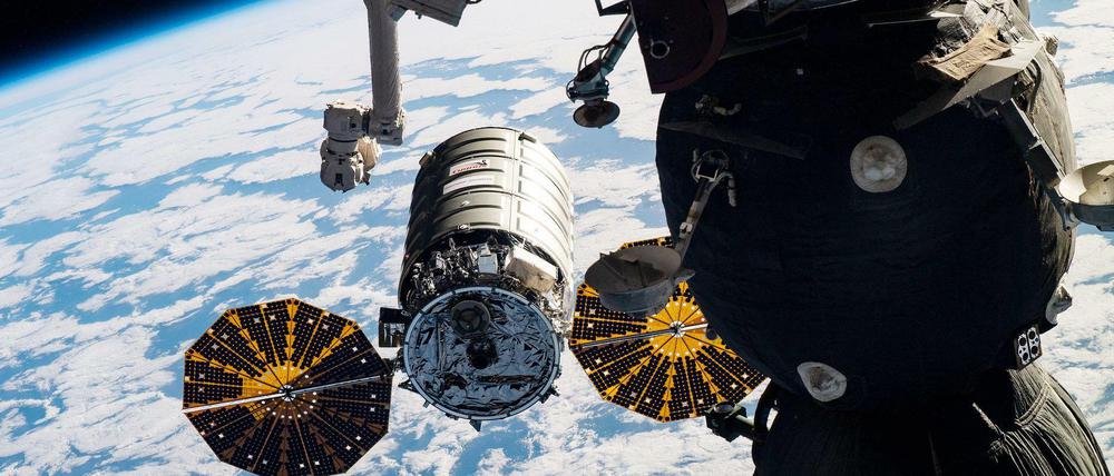 Cygnus-Raumtransporter an der Internationalen Raumstation ISS (Symbolbild). 