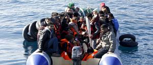 Flüchtlinge auf dem Weg nach Griechenland.