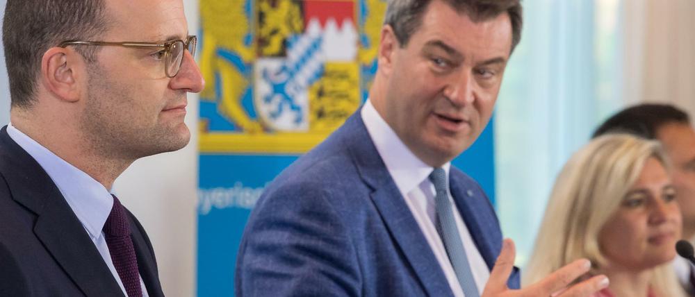 Anreize, Zwang oder Solidarität aus Einsicht? Gesundheitsminister Jens Span und Bayerns Ministerpräsident Markus Söder haben sich bei der Impfbereitschaft verkalkuliert. 