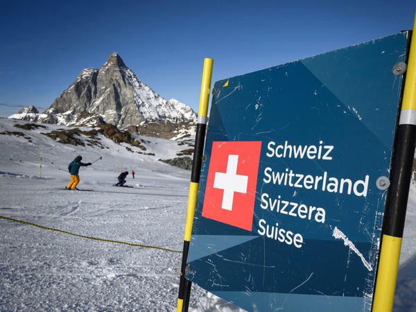 Eine Skipiste in der Schweiz