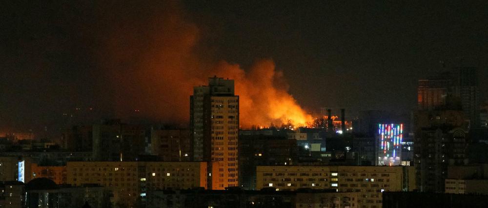 Feuer über die ukrainischen Hauptstadt Kiew