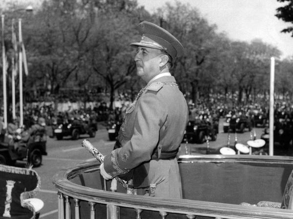 General Franco hatte 1936 gegen die Regierung der spanischen Republik geputscht. Aus dem Umsturzversuch wurde ein fast dreijähriger Bürgerkrieg.