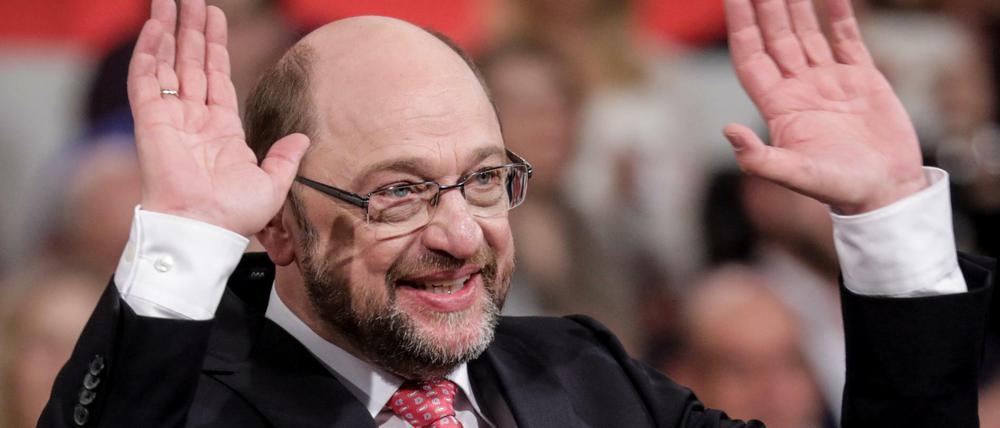 Freude und Bürde: Martin Schulz bekam bei der Wahl zum Parteichef 100 Prozent der gültigen Stimmen.