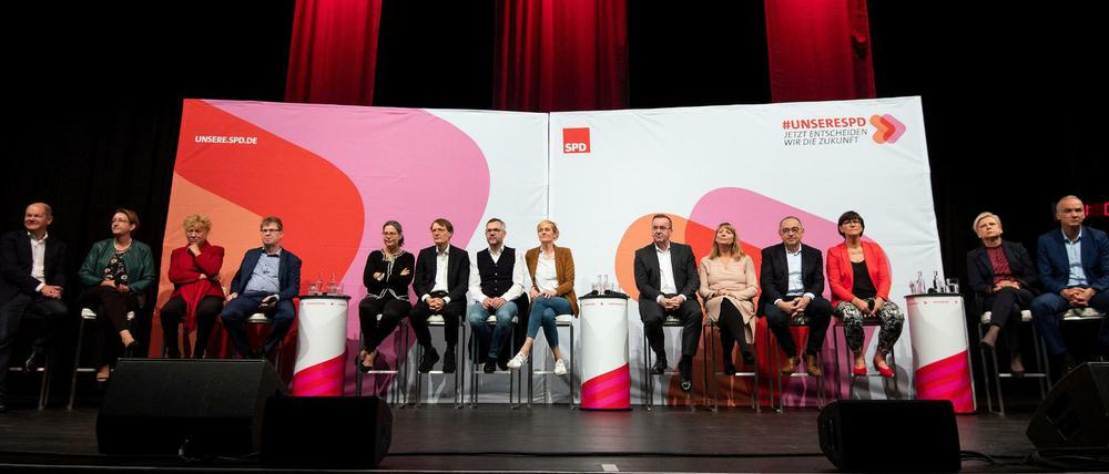 Kandidaten für den SPD-Parteivorsitz am Sonntag in Troisdorf: Wer wird's, und wie viele Stellvertreter brauchen die beiden?