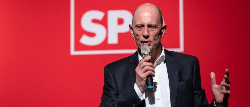 Thüringens SPD-CHEF Wolfgang Tiefensee will die GroKo zur Halbzeit auf den Prüfstand stellen.