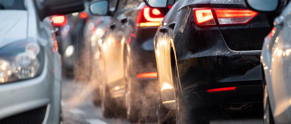 Autofahrer und nicht die Treibstoff-Produzenten müssten am CO2-Handel teilnehmen.