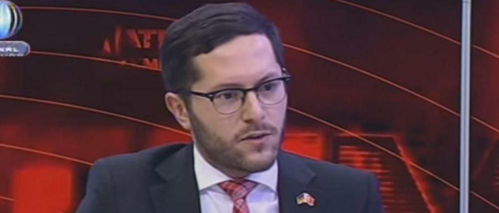 Cihan Sügür im türkischen Fernsehen.