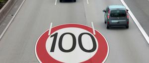 Verkehrspsychologen rat zu 100 km/h als Richtgeschwindigkeit. 