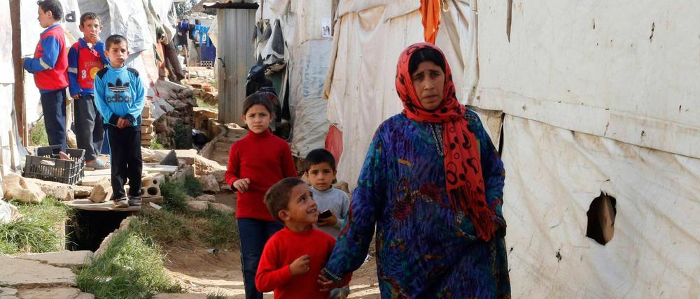 In erbärmlichen Verhältnissen müssen viele Syrer im Libanon leben.