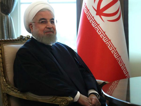 Irans Präsident Ruhani hat die Angriffe auf saudische Öl-Anlagen als "Selbstverteidigung" der jemenitischen Rebellen gerechtfertigt.