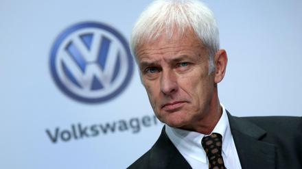 VW-Konzernchef Matthias Müller bedauert umstrittene Versuche beim Test von Dieselabgasen.
