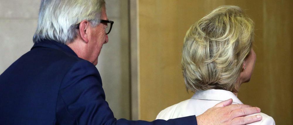 EU-Kommissionspräsident Jean-Claude Juncker und die deutsche Verteidigungsministerin Ursula von der Leyen am Donnerstag in Brüssel.