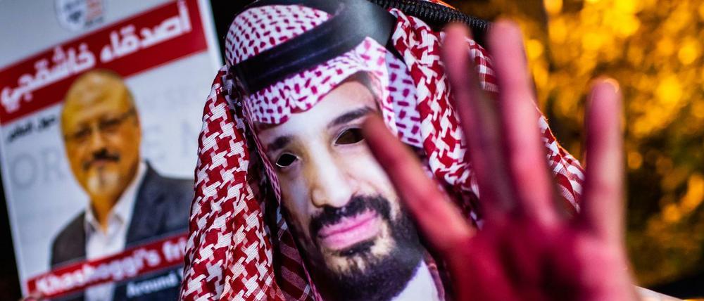 Blutige Hände? Bis heute wird der saudische Kronprinz bin Salman verdächtigt, den Mord an Khashoggi in Auftrag gegeben zu haben.
