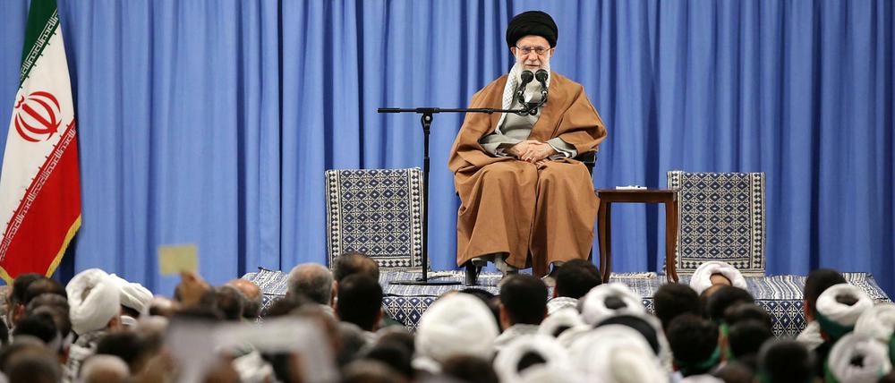 Die iranische Führung um Ajatollah Ali Chamenei herrscht mit harter Hand. Menschenrechte zählen wenig.
