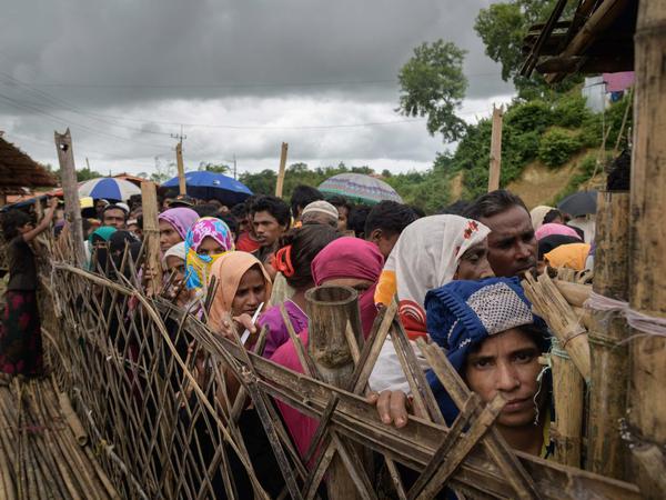 Fast eine Million Rohingya sind vor der Gewalt in Myanmar ins benachbarte Bangladesch geflohen. 