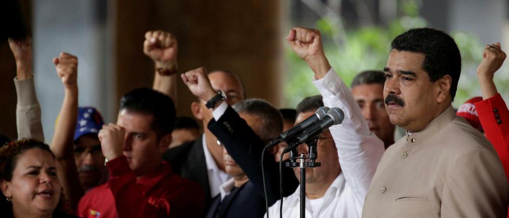 Regulär endet das Mandat von Präsident Maduro 2019.