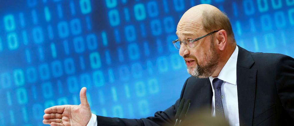 Zukunftsplan mit digitalem Hintergrund. Martin Schulz stellt im Willy-Brandt-Haus am Sonntag seinen Zukunftsplan vor.