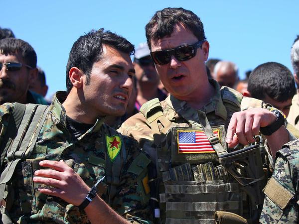 Verbündete. Kurdische Einheiten gingen mit amerikanischer Luftunterstützung gegen den IS vor - jetzt fürchten viele, sie werden von den USA fallen gelassen.
