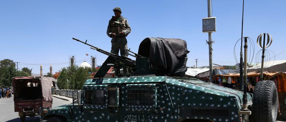 Afghanische Soldaten kämpften zuletzt in mehreren Städten gegen die Taliban.