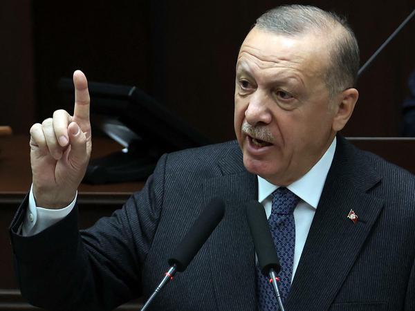 Der türkische Präsident Tayyip Erdogan geht auch im Ausland mit harter Hand gegen pro-kurdische Kämpfer vor.