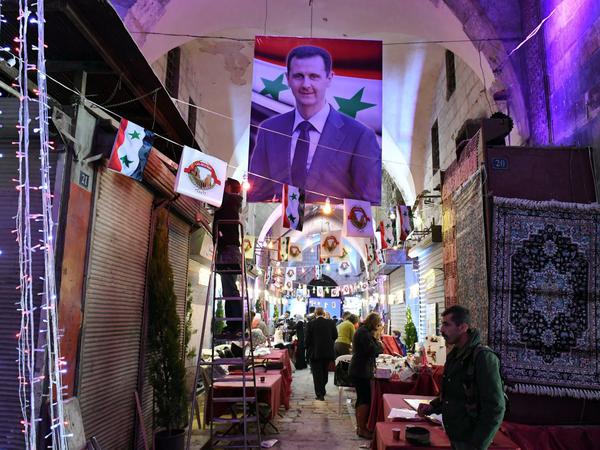 Präsident Assad hat Aleppos historischen Bazar wiederherrichten lassen. 