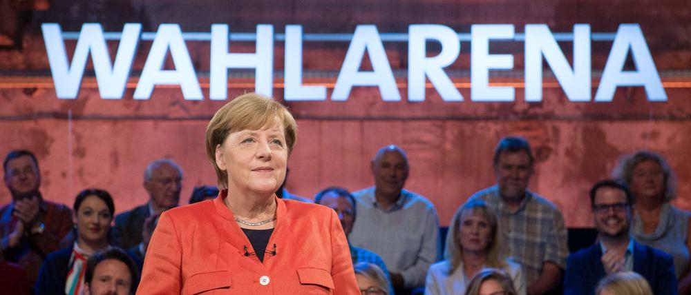 Unter Bürgerinnen und Bürgern. Angela Merkel in der Wahlarena.